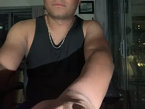 Snapshot of ThickDick_Daddy chatting on 10/20/25, 06:36 ThickDick Daddy online show from 10/20/25, 06:36