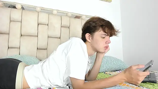 daniel hot03 online show from 10/18/25, 01:34