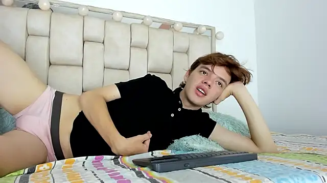 daniel hot03 online show from 11/08/25, 02:17