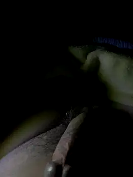 Snapshot of bertram59 chatting on 10/21/25, 04:46 bertram59 online show from 10/21/25, 04:46