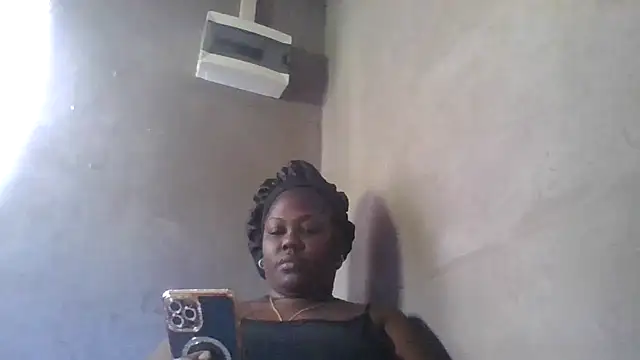 Snapshot of XgeileKutje chatting on 10/01/25, 12:00 XgeileKutje online show from 10/01/25, 12:00