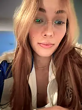 MichelleFerry  online show from 10/15/25, 01:06