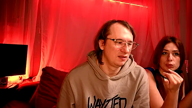 Snapshot of Claudia_and_elon_ chatting on 10/20/25, 08:48 Claudia and elon online show from 10/20/25, 08:48