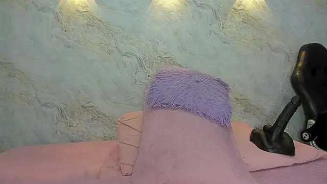 jones maddy  online show from 01/22/25, 11:56