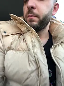 ElChapoGuzman95 online show from 02/11/25, 06:08