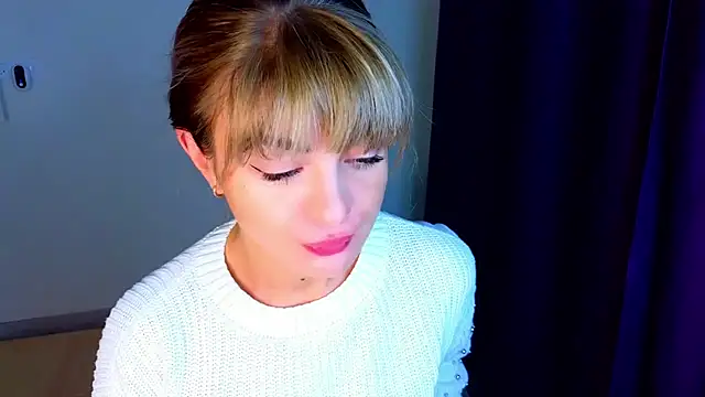  comefeelme  online show from 10/22/25, 03:07