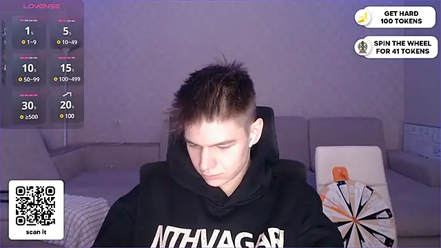 Snapshot of dantebigboi300 chatting on 01/07/25, 04:27 dantebigboi300 online show from 01/07/25, 04:27