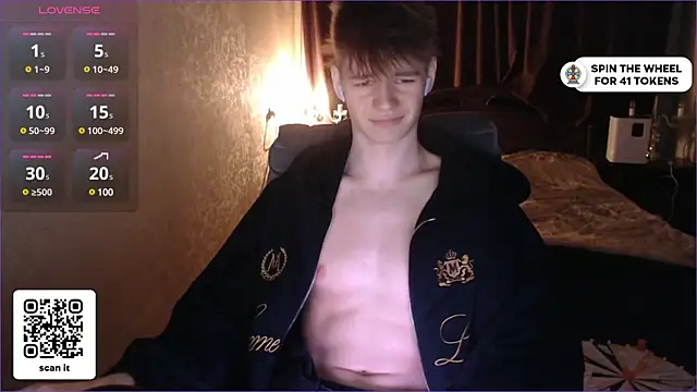 Snapshot of dantebigboi300 chatting on 02/07/25, 05:07 dantebigboi300 online show from 02/07/25, 05:07