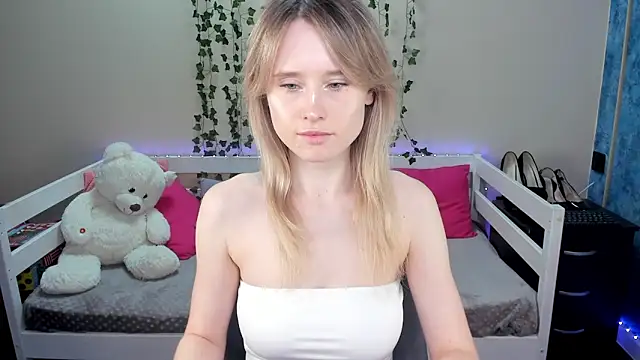  adel brooks  online show from 10/21/25, 06:30