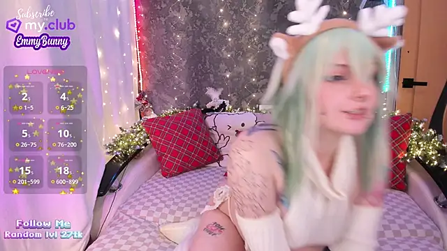 Snapshot of EmmyBunny chatting on 12/25/24, 03:38 EmmyBunny online show from 12/25/24, 03:38
