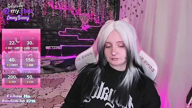 Snapshot of EmmyBunny chatting on 02/10/25, 05:41 EmmyBunny online show from 02/10/25, 05:41