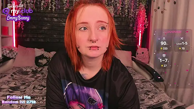 Snapshot of EmmyBunny chatting on 02/17/25, 04:37 EmmyBunny online show from 02/17/25, 04:37