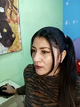 Snapshot of nammy__dirtyhott chatting on 02/04/25, 01:59 nammy dirtyhott online show from 02/04/25, 01:59