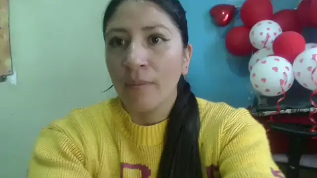 Snapshot of nammy__dirtyhott chatting on 02/24/25, 01:53 nammy dirtyhott online show from 02/24/25, 01:53