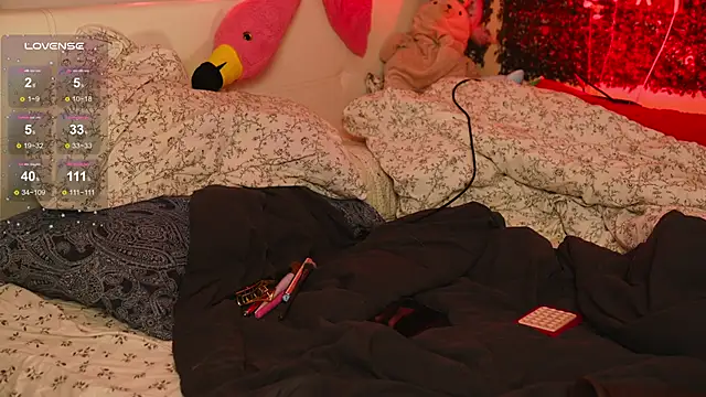 BlueCherryy online show from 11/22/25, 04:06