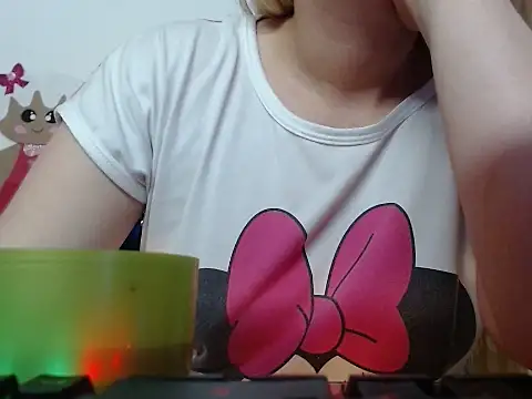 69liamilk69 online show from 10/24/25, 05:59