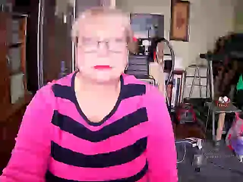 LOLA8888 online show from 10/19/25, 10:38