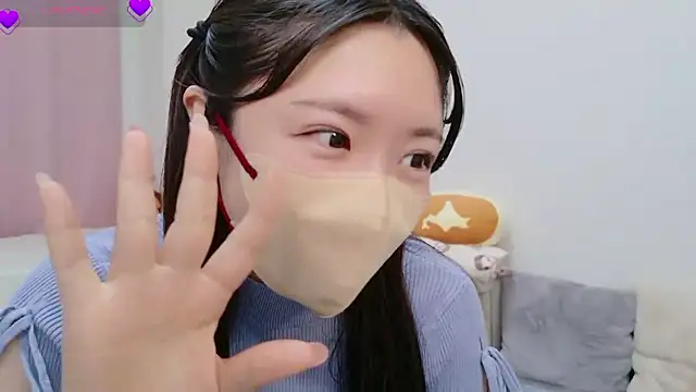 anchan  online show from 10/16/25, 02:18