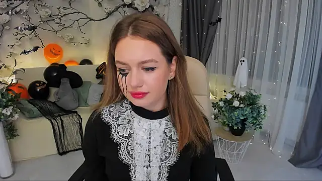 MiracleCurly online show from 10/31/25, 04:41