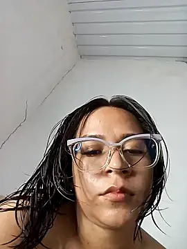 Snapshot of Cristel_Shop chatting on 12/21/24, 03:36 Cristel Shop online show from 12/21/24, 03:36