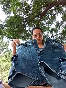 Snapshot of Cristel_Shop chatting on 01/04/25, 02:14 Cristel Shop online show from 01/04/25, 02:14