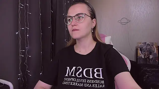 MissBrightShine online show from 10/08/25, 10:02