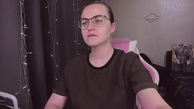 MissBrightShine online show from 10/22/25, 10:26