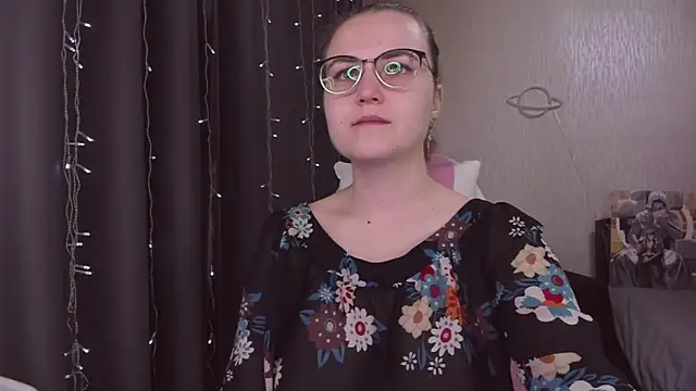 MissBrightShine online show from 11/11/25, 10:15