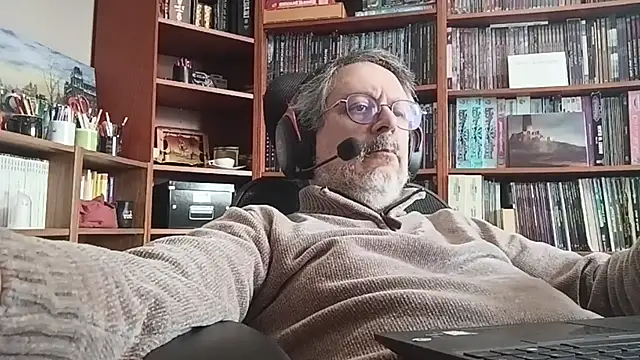 Mandra is a whore online show from 10/31/25, 11:00