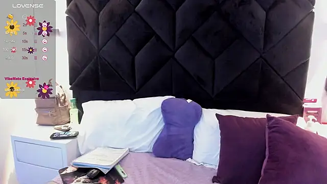 letiziia sky1 online show from 01/22/25, 08:17