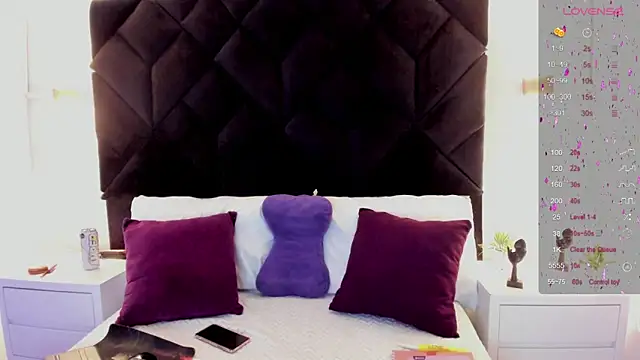 letiziia sky1 online show from 09/30/25, 08:14