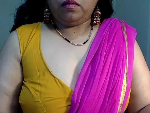 Snapshot of soniasharma0223 chatting on 02/12/25, 05:58 soniasharma0223 online show from 02/12/25, 05:58