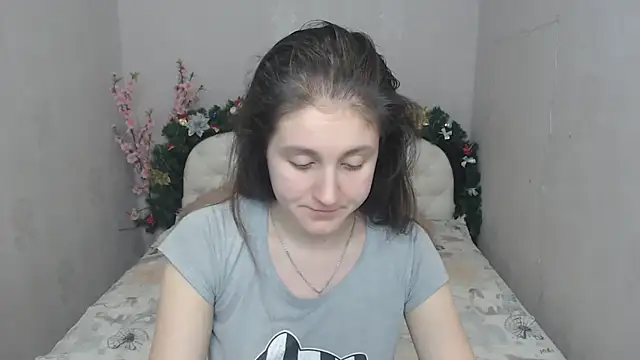 Snapshot of Holliy_Cooper chatting on 01/21/25, 01:08 Holliy Cooper online show from 01/21/25, 01:08