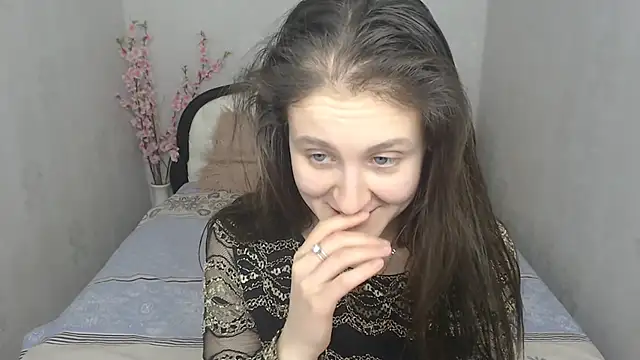 Snapshot of Holliy_Cooper chatting on 02/27/25, 12:56 Holliy Cooper online show from 02/27/25, 12:56