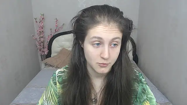 Snapshot of Holliy_Cooper chatting on 03/13/25, 07:53 Holliy Cooper online show from 03/13/25, 07:53