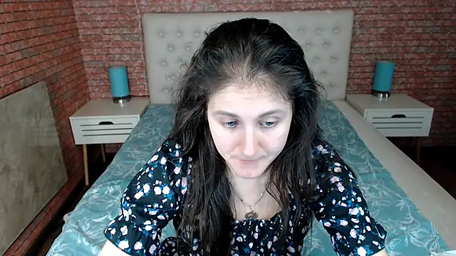 Snapshot of Holliy_Cooper chatting on 03/18/25, 10:46 Holliy Cooper online show from 03/18/25, 10:46