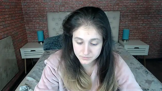 Snapshot of Holliy_Cooper chatting on 09/22/25, 07:54 Holliy Cooper online show from 09/22/25, 07:54