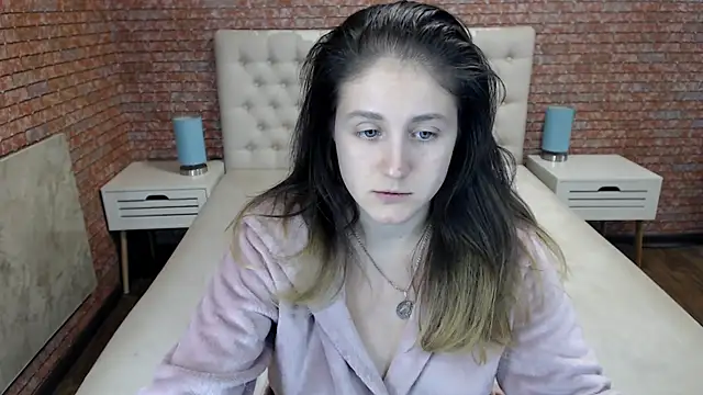 Snapshot of Holliy_Cooper chatting on 09/30/25, 11:04 Holliy Cooper online show from 09/30/25, 11:04