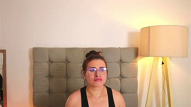 alix bay online show from 01/31/25, 02:15