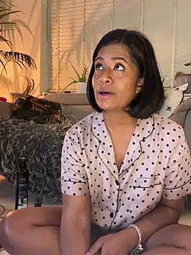 RoseMelanie online show from 01/10/25, 10:04