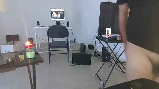 Peachestabby147 online show from 10/26/25, 09:31