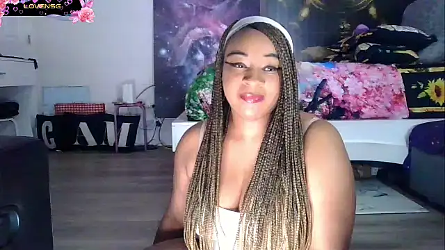 Snapshot of temptressbeauty24 chatting on 02/01/25, 06:21 temptressbeauty24 online show from 02/01/25, 06:21