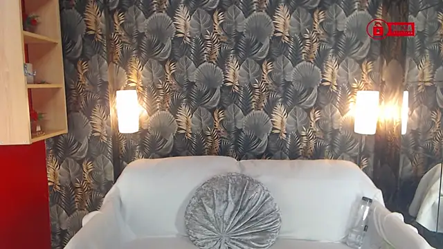 Snapshot of jessthewicked chatting on 12/15/24, 06:15 jessthewicked online show from 12/15/24, 06:15