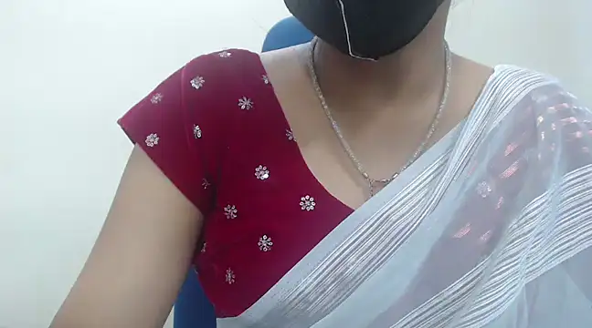 Lovely Siri 23 online show from 01/29/25, 12:45