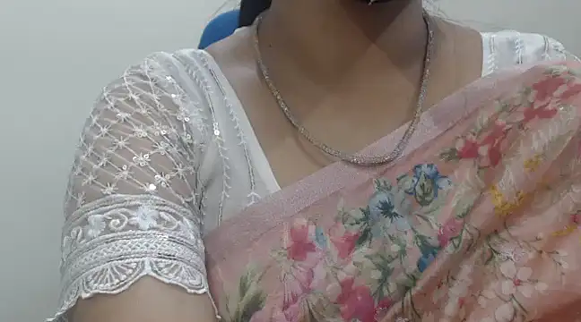 Lovely Siri 23 online show from 02/13/25, 02:12