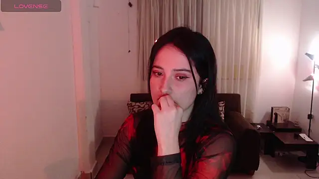 Snapshot of AlissonnFoxx chatting on 09/26/25, 02:04 AlissonnFoxx online show from 09/26/25, 02:04