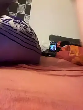 Snapshot of PIercingBoy38 chatting on 02/01/25, 11:16 PIercingBoy38 online show from 02/01/25, 11:16