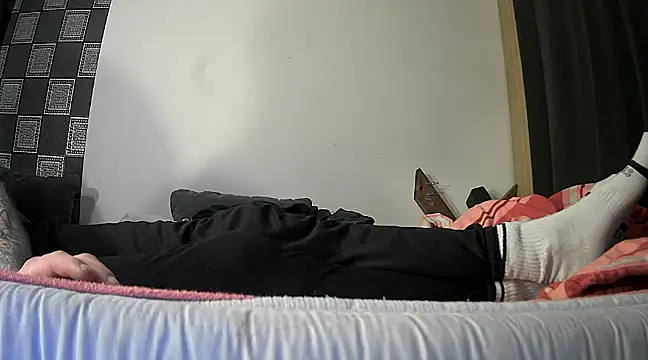 Snapshot of PIercingBoy38 chatting on 02/02/25, 02:17 PIercingBoy38 online show from 02/02/25, 02:17