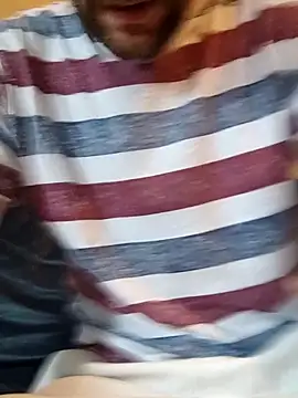 Snapshot of PIercingBoy38 chatting on 10/06/25, 02:58 PIercingBoy38 online show from 10/06/25, 02:58