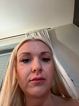 Bella-Tight online show from 03/06/25, 07:57